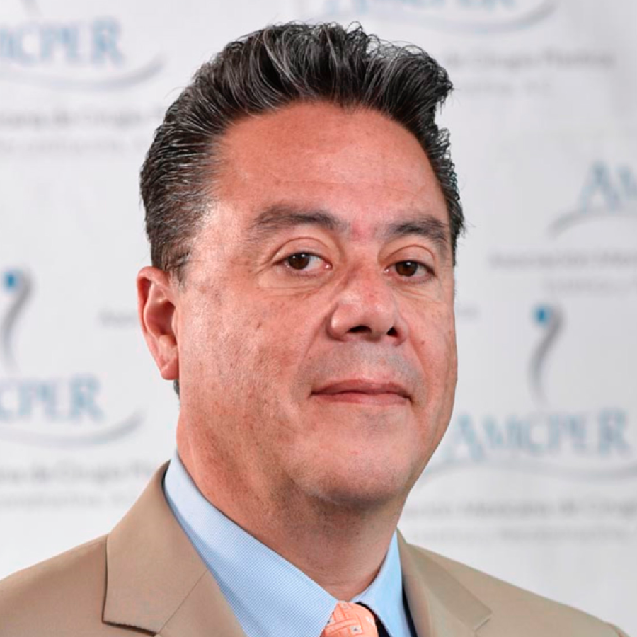 Dr. David Ramírez