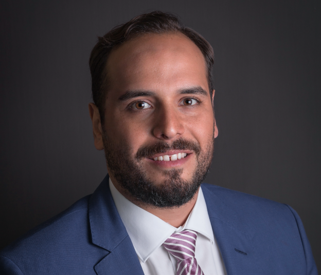 Dr. Oscar Francisco Fernández