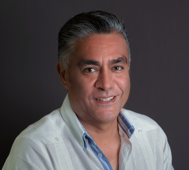 Dr. Alexander Cárdenas Mejía